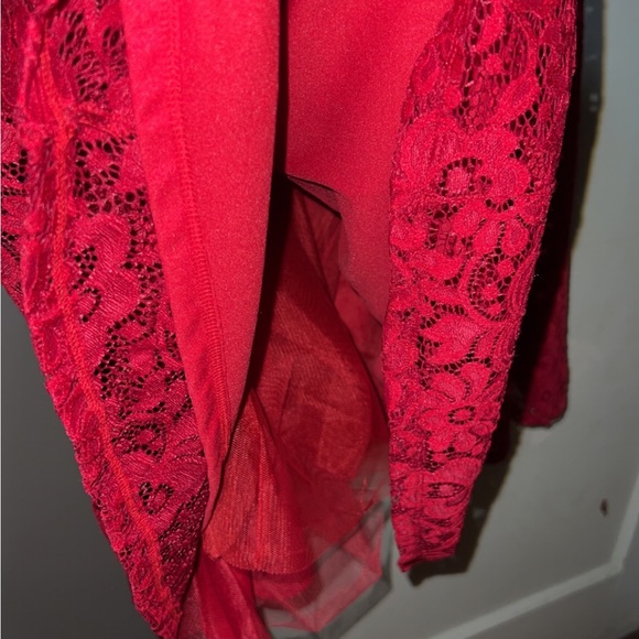 Torrid Bright red lace dress size 1 - Picture 2 of 3